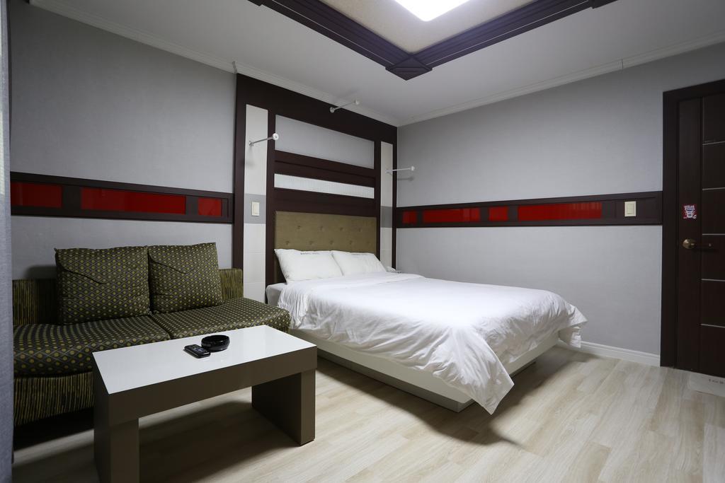 Paradaise Motel Gangneung Exterior photo